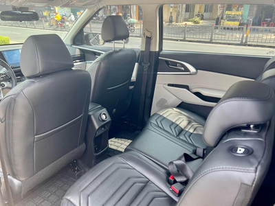 KIA Carens 1.5G IVT