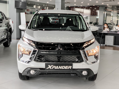 Mitsubishi Xpander AT