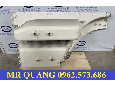 Ốp bậc trên xe Hyundai Xcient