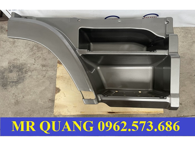 Ốp bậc trên xe Hyundai Xcient