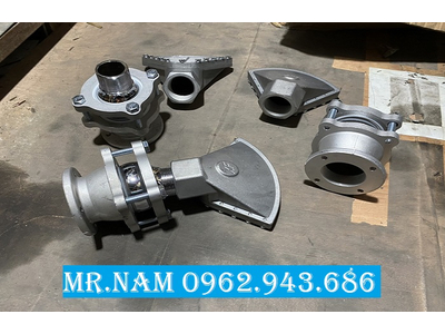 BÉP PHUN MỎ VỊT, CỔ TRỤC XOAY 360 ĐỘ XE TƯỚI CÂY RỬA ĐƯỜNG GIÁ TỐT TẠI HÀ NỘI VÀ SÀI GÒN.