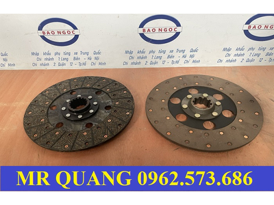 Lá côn động cơ lai mooc chở xi măng rời