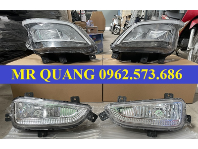 Đèn pha xe Hyundai Xcient