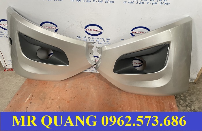 ốp mí đèn gầm xe chenglong h7