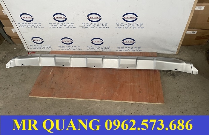 cản trước xe tải thùng chenglong h7