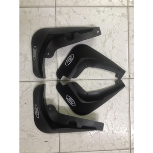 Chắn bùn bánh xe Ford Focus Sedan 2012-2018