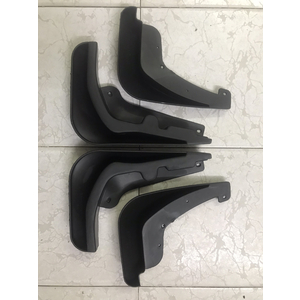 Chắn bùn bánh xe Ford Focus Sedan 2012-2018