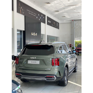New KIA Sorento Signature 2.5G ( Máy xăng - NỘT THẤT NÂU)