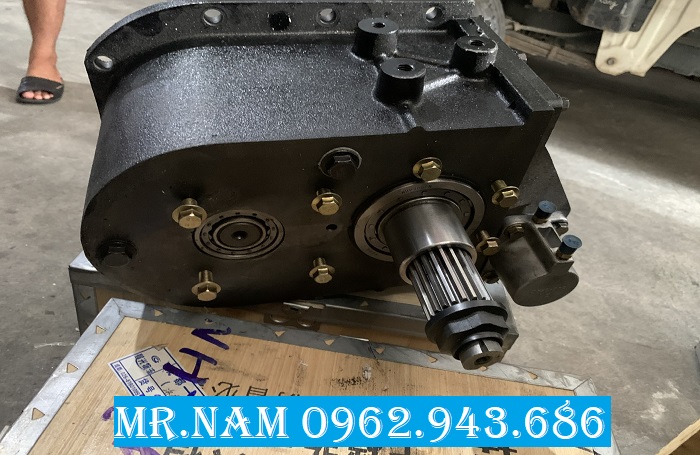 hộp số phụ 700b mới
