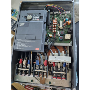 Biến Tần Cũ Nhật 37kw 220v