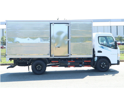Xe Tải Fuso Canter TF4.9 - Tải Trọng 1.49 Tấn - Thùng Dài 4.45m