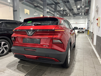 VinFast VF6 Eco (S) 2025