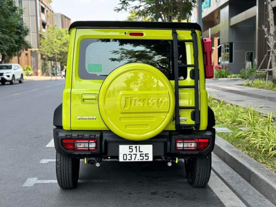 Suzuki Jimny (2 tông màu)