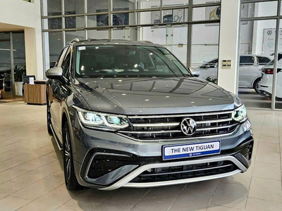 Tiguan Platium (7 chỗ)