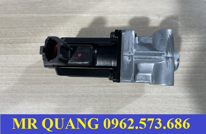 rơ le cài cầu xcient