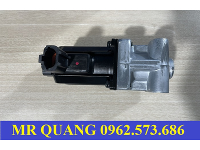 Rơ le cài cầu xe Hyundai Xcient