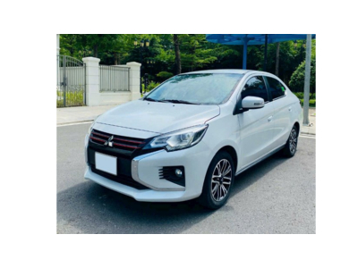 Mitsubishi Attrage số sàn màu trắng đã qua sử dụng