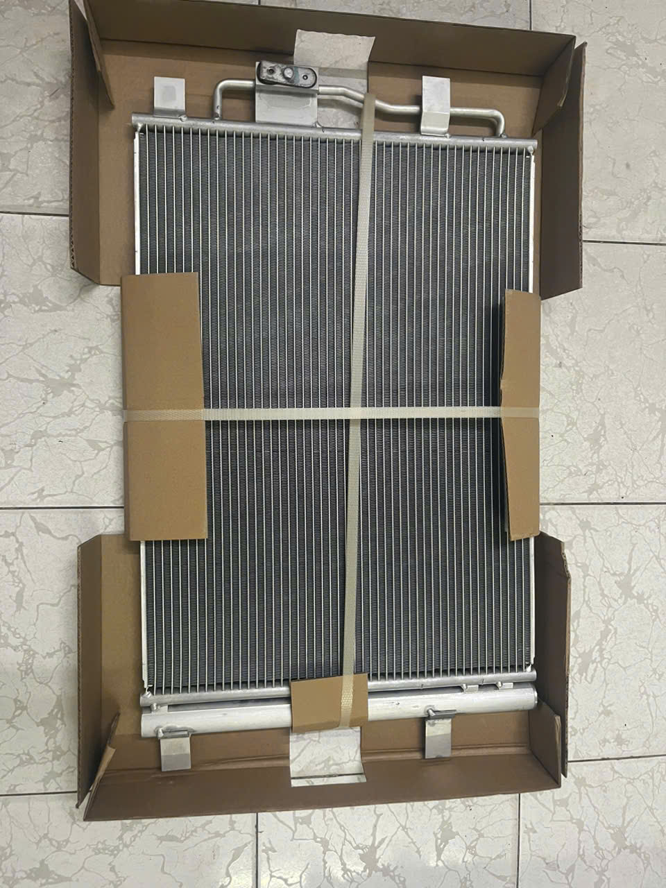 Dàn nóng điều hòa MG ZS bản Thái 2020-2023