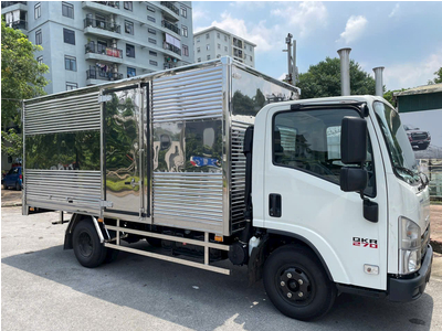 Isuzu 2.7 Tấn – QKR270 – Xe Tải Thùng Kín Dài 4.4m (QKR77HE5)