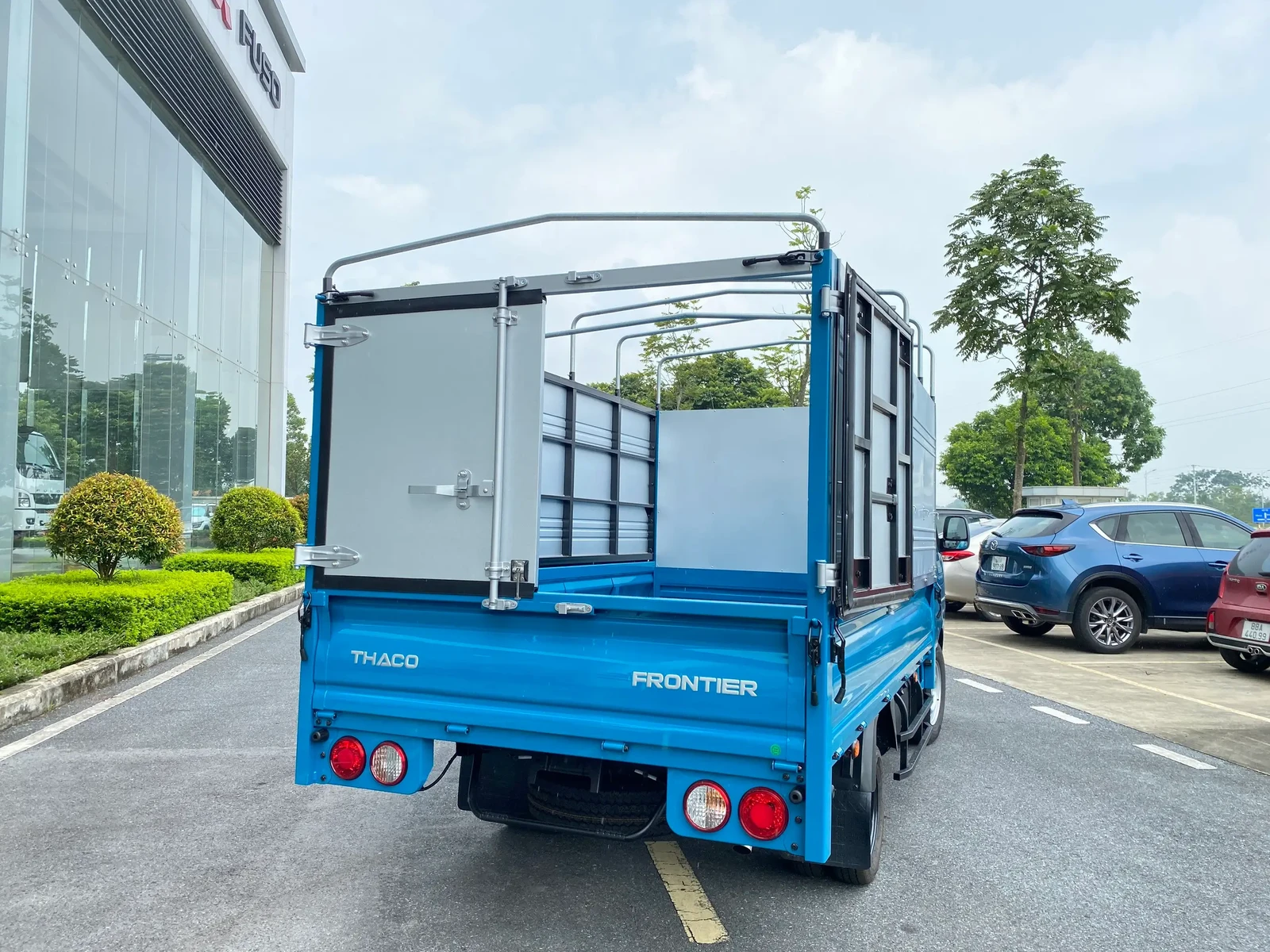 Thùng mui bạt Xe Kia Frontier K200