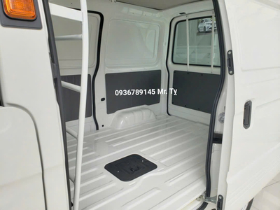 SUZUKI BLIND VAN