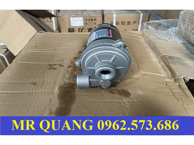 Bơm nước xe trộn bê tông