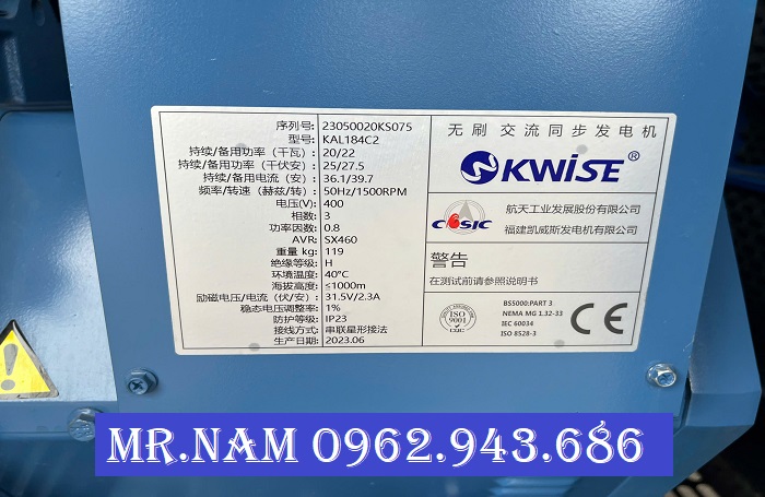 team của củ phát trên mái