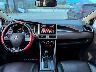 Xpander Cross Trắng 2020