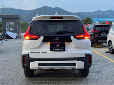 Xpander Cross Trắng 2020