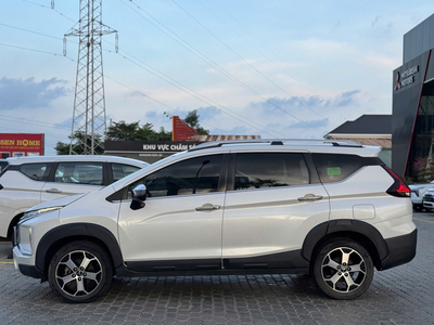 Xpander Cross Trắng 2020