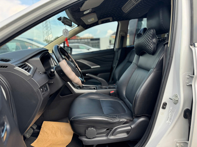 Xpander AT Trắng 2020