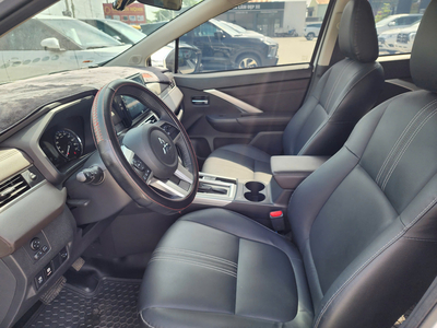 Xpander Premium Trắng 2023