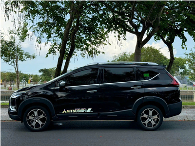 Xpander Cross Đen 2021