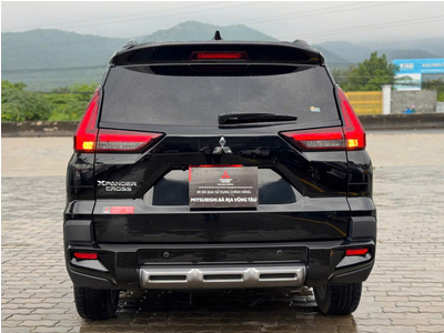 Xpander Cross Đen 2023