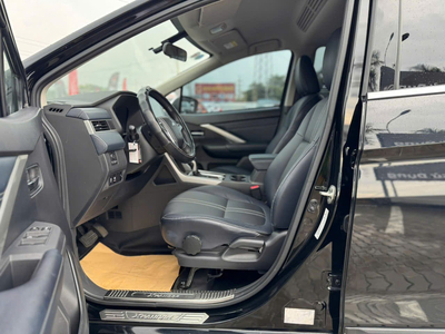 Xpander Cross Đen 2023