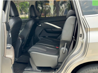 Xpander Premium Bạc 2022