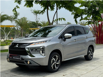 Xpander Premium Bạc 2022