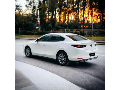NEW MAZDA3 1.5L LUXURY E5