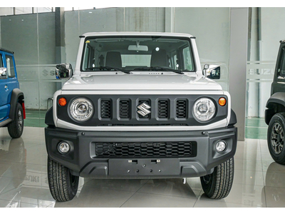 Suzuki Jimny (1 tông màu)