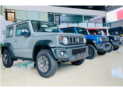 Suzuki Jimny (1 tông màu)
