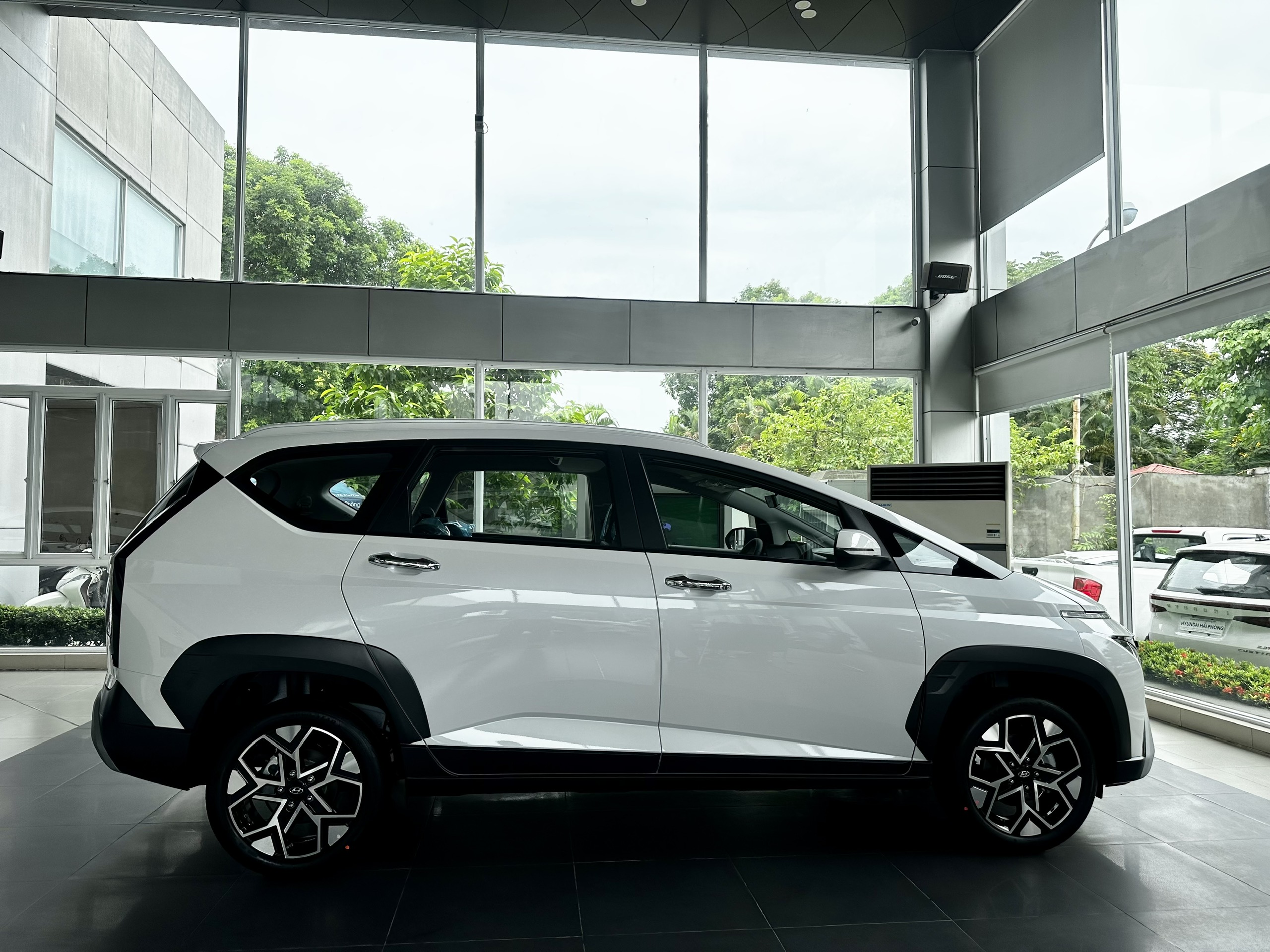 Hyundai Stargazer Tiêu Chuẩn