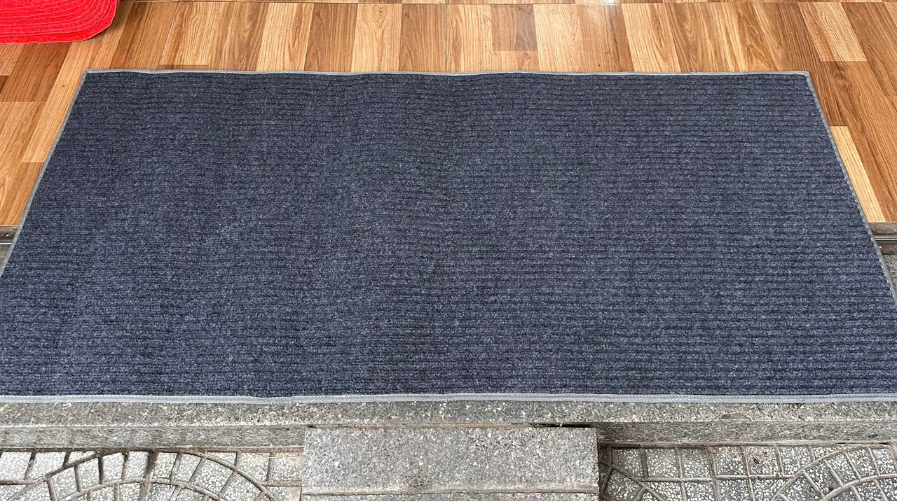 Thảm chùi chân siêu sạch TRILINE cuộn HN.DNG-013