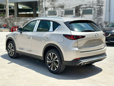 New Mazda CX-5 2.0L Premium Active