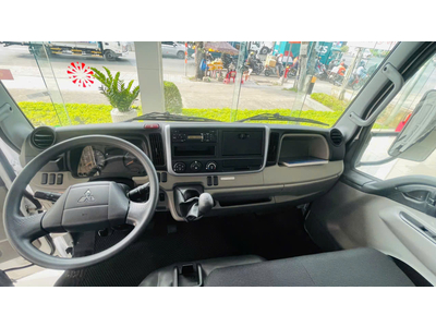 Xe Tải Mitsubishi Fuso Canter TF4.9 - Thùng Bạt - Tải 1.9 Tấn