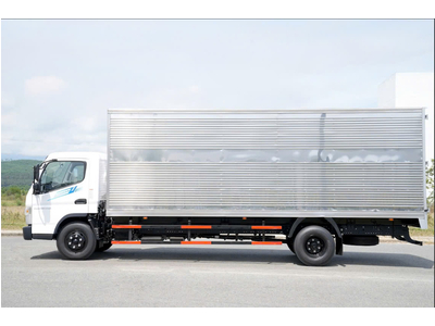Xe Tải Mitsubishi Fuso Canter TF8.5L Thùng Kín - Tải 4.7 Tấn - Thùng Dài 6.2m