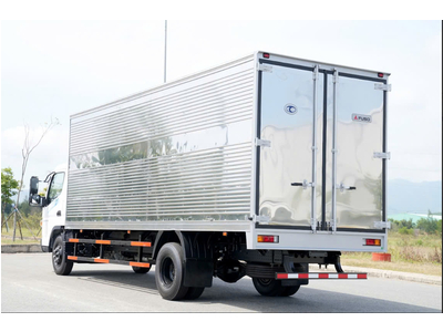 Xe Tải Mitsubishi Fuso Canter TF8.5L Thùng Kín - Tải 4.7 Tấn - Thùng Dài 6.2m