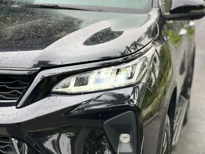 Toyota Fortuner 2.7 AT 4x2 Legender