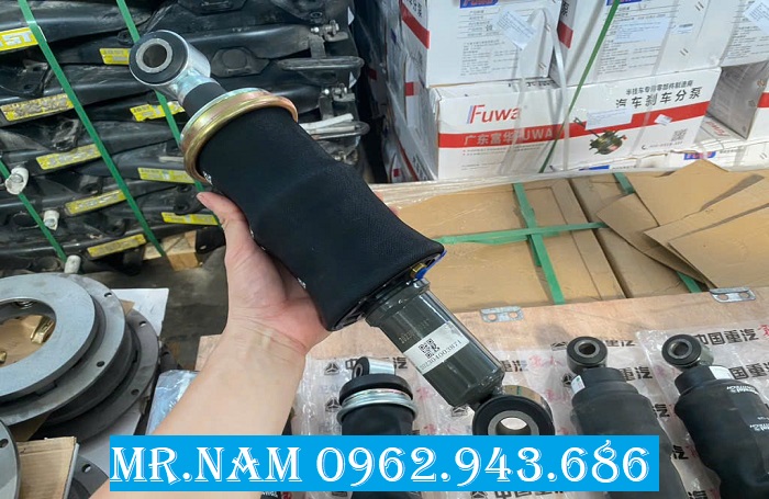 bóng hơi trước cabin a7