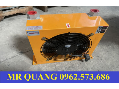 Két giải nhiệt nhớt thuỷ lực