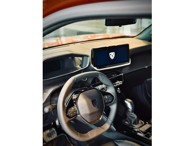 New Peugeot 2008 Premium - CAM